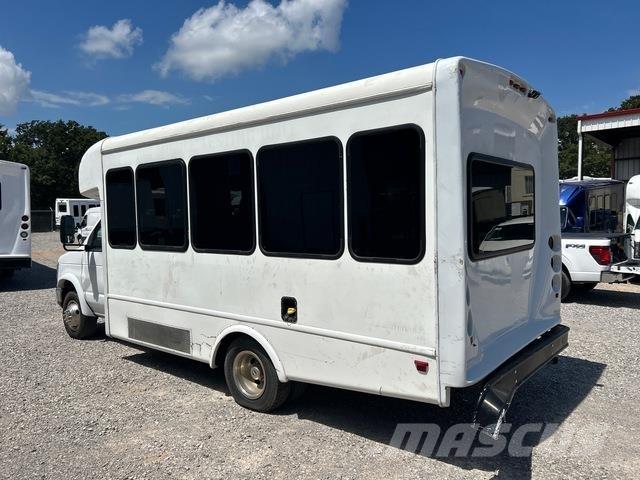 Ford E-350 Mini buses