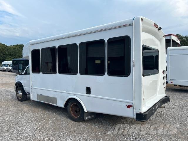 Ford E-350 Mini buses