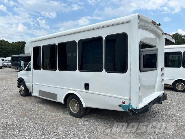 Ford E-350 Mini buses