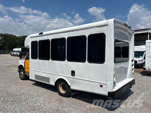 Ford E-350 Mini buses