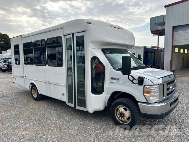 Ford E-350 Mini buses