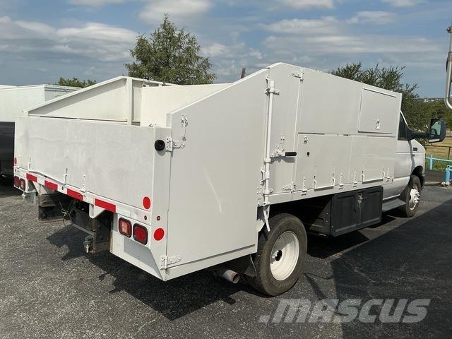 Ford E-450 Mineral spreaders