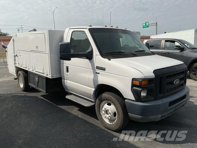 Ford E-450 Mineral spreaders