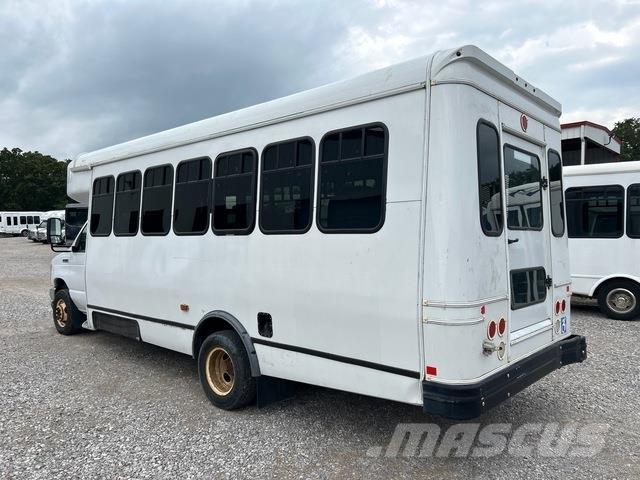 Ford E-450 Mini buses