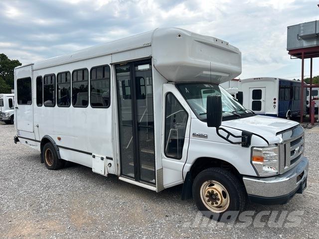 Ford E-450 Mini buses