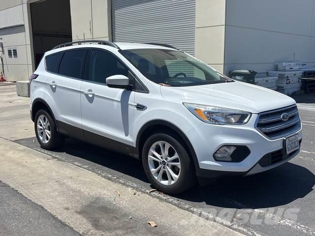 Ford Escape Automobiles / SUVS