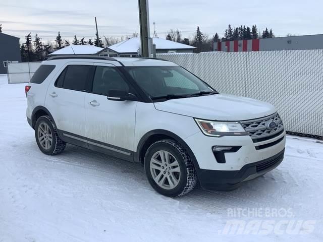 Ford Explorer Automobiles / SUVS