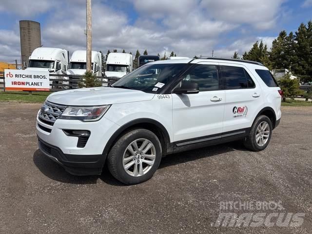Ford Explorer Automobiles / SUVS
