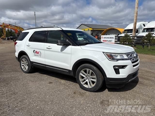 Ford Explorer Automobiles / SUVS