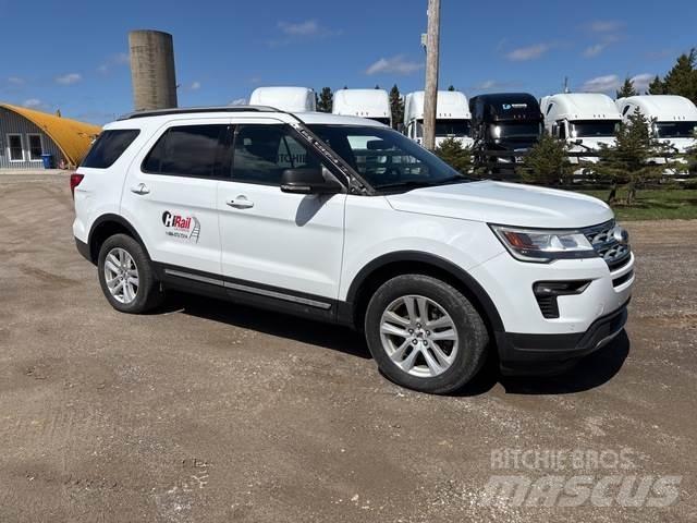 Ford Explorer Automobiles / SUVS