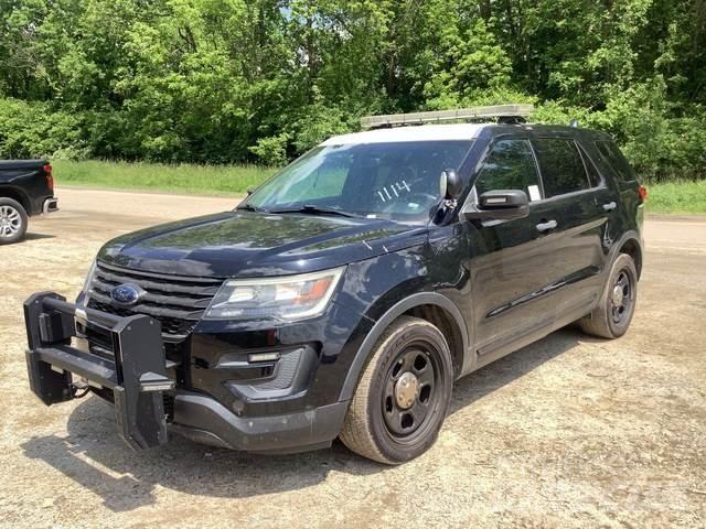 Ford Explorer Automobiles / SUVS