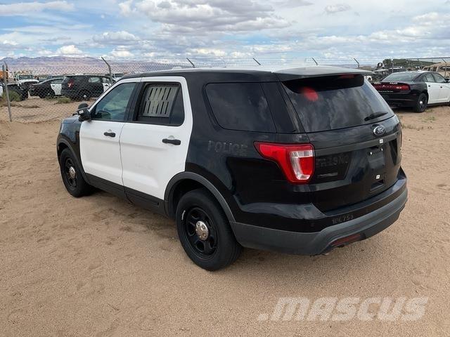 Ford Explorer Automobiles / SUVS