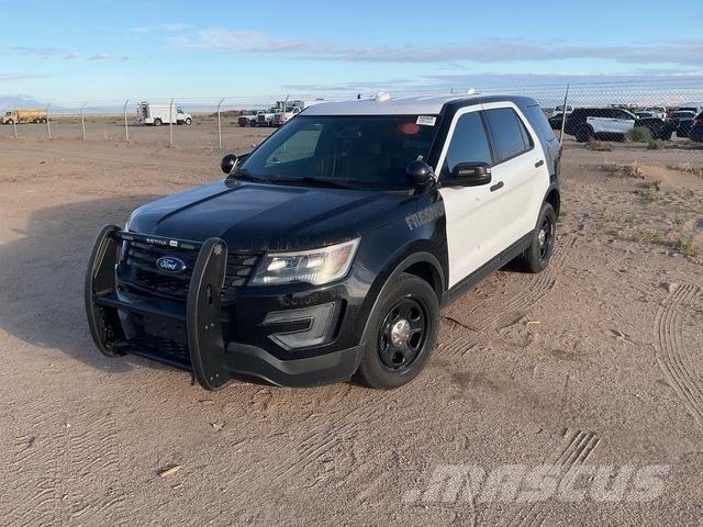 Ford Explorer Automobiles / SUVS