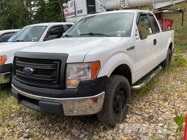 Ford F-150 Pickup Trucks