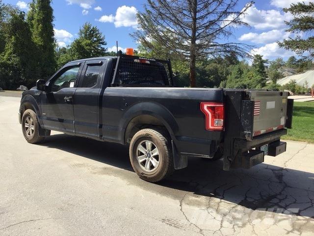 Ford F-150 Pickup Trucks