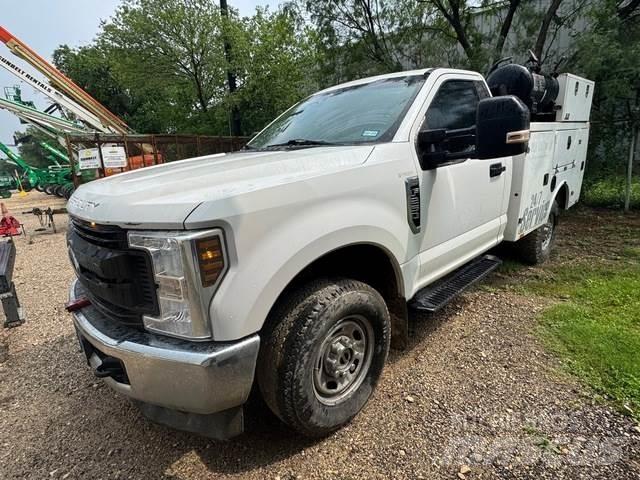 Ford F-250 Work Trucks / Municipal