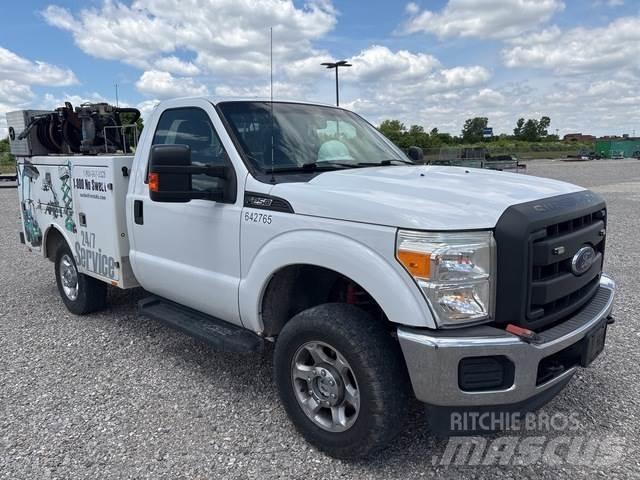 Ford F-250 Work Trucks / Municipal