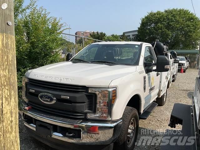 Ford F-250 Work Trucks / Municipal