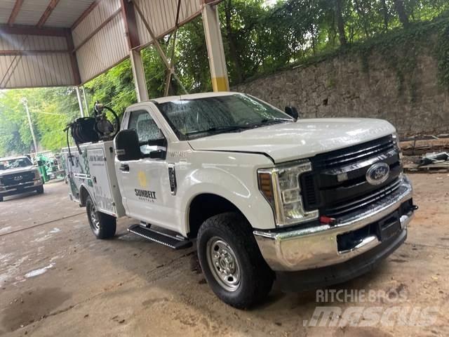 Ford F-250 Pickup Trucks