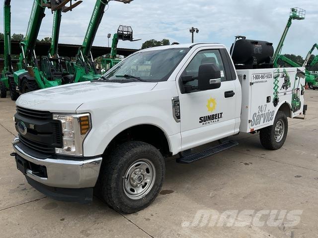 Ford F-250 Work Trucks / Municipal