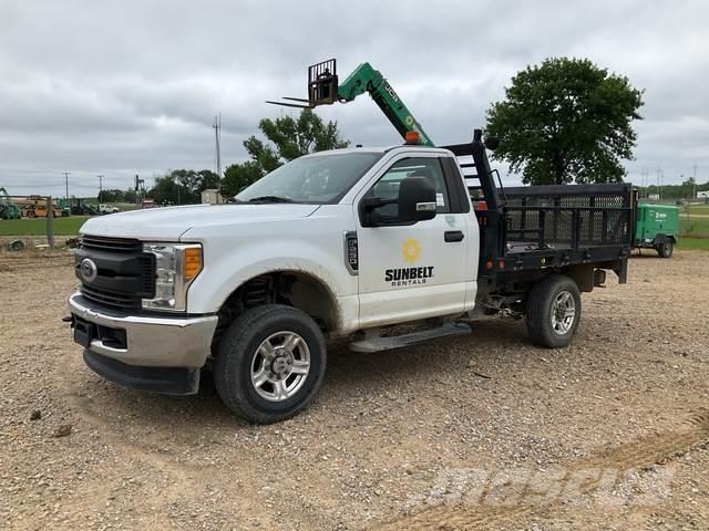 Ford F-250 Flatbed Trucks