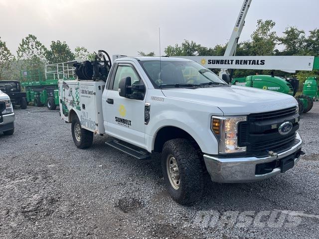Ford F-250 Work Trucks / Municipal
