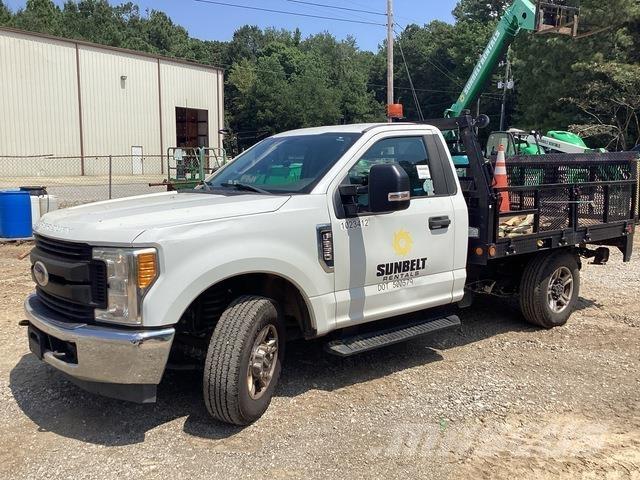 Ford F-250 Flatbed Trucks