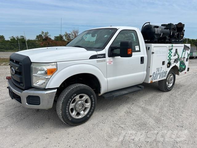 Ford F-250 Work Trucks / Municipal