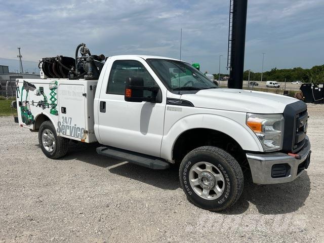 Ford F-250 Work Trucks / Municipal