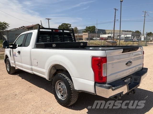 Ford F-250 Pickup Trucks