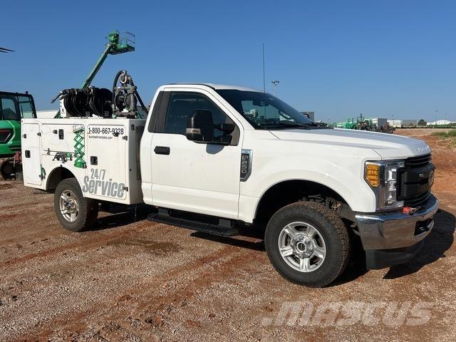 Ford F-250 Work Trucks / Municipal