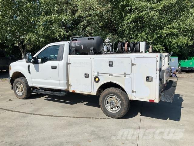 Ford F-250 Work Trucks / Municipal