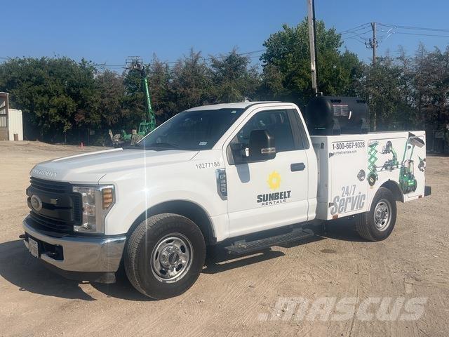Ford F-250 Work Trucks / Municipal