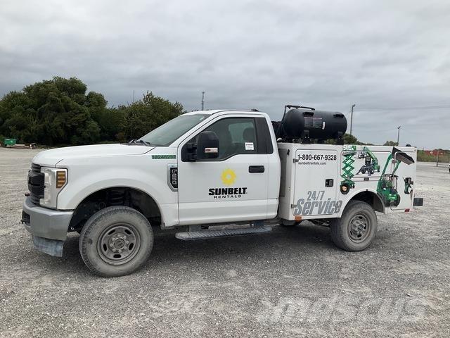 Ford F-250 Work Trucks / Municipal