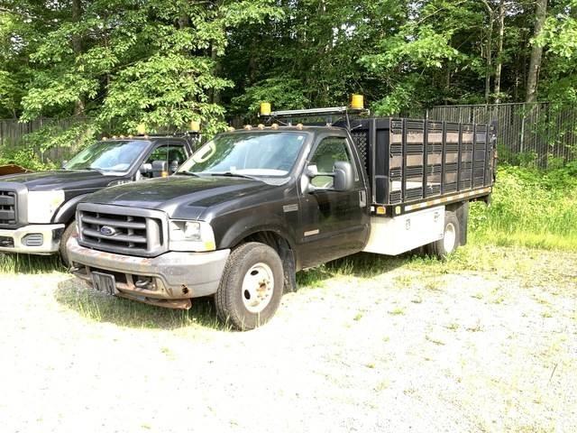 Ford F-350 Flatbed Trucks