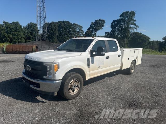 Ford F-350 Work Trucks / Municipal