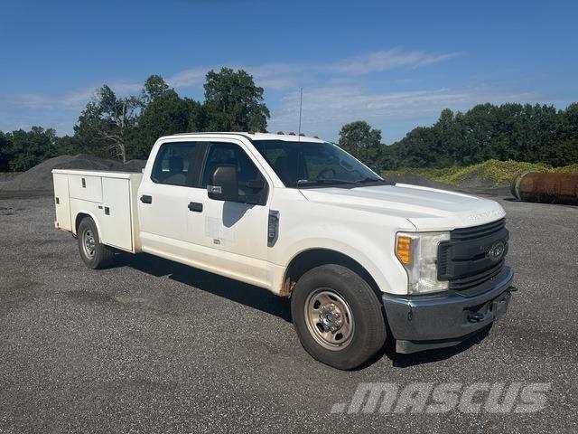 Ford F-350 Work Trucks / Municipal