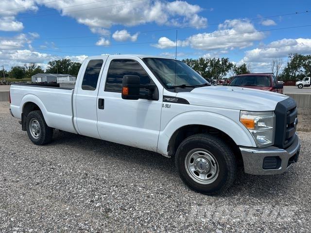 Ford F-350 Pickup Trucks