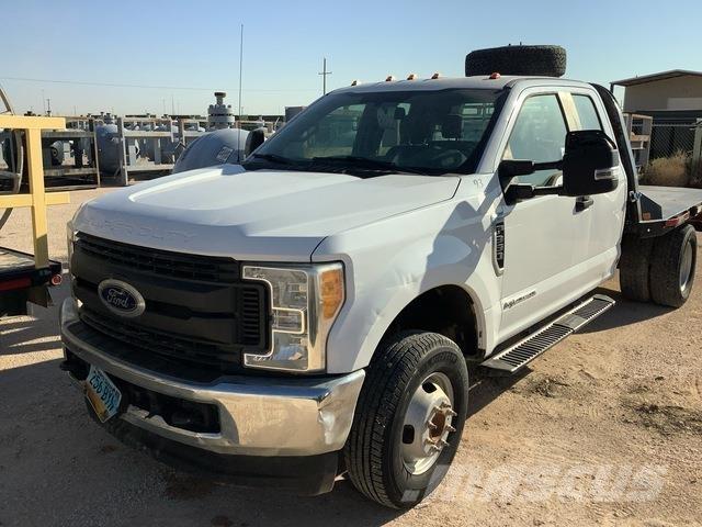 Ford F-350 Flatbed Trucks