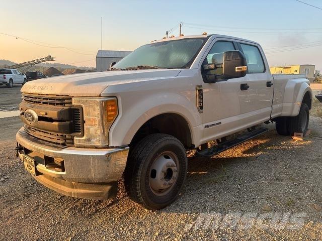 Ford F-350 Pickup Trucks