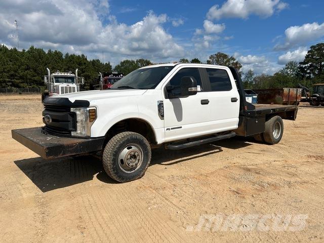 Ford F-350 Flatbed Trucks