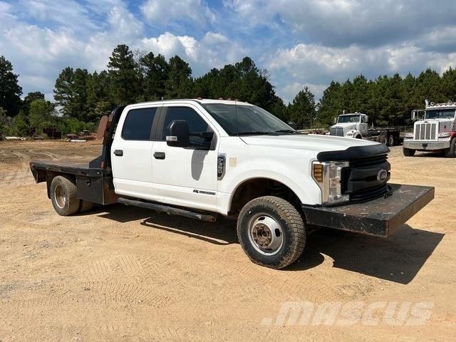 Ford F-350 Flatbed Trucks