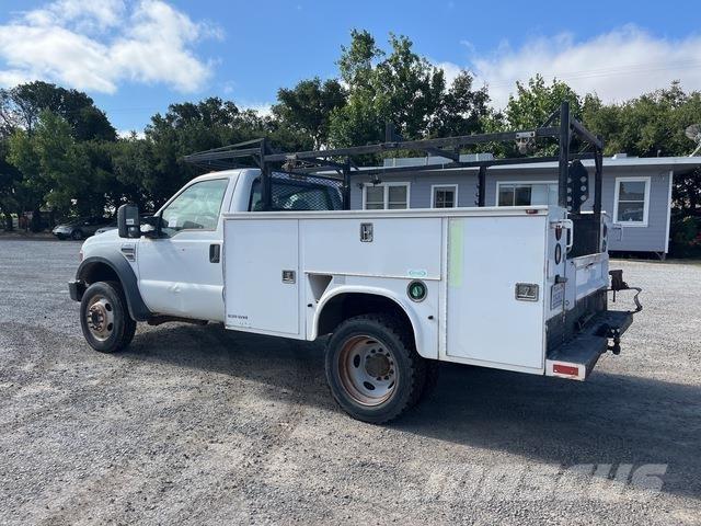 Ford F-450 Pickup Trucks