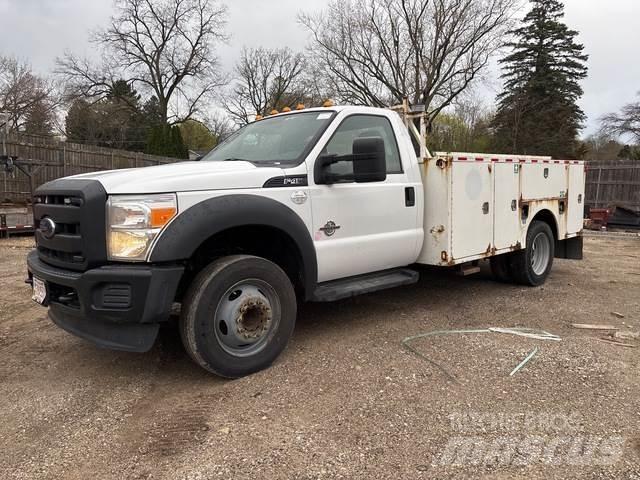 Ford F-450 Pickup Trucks