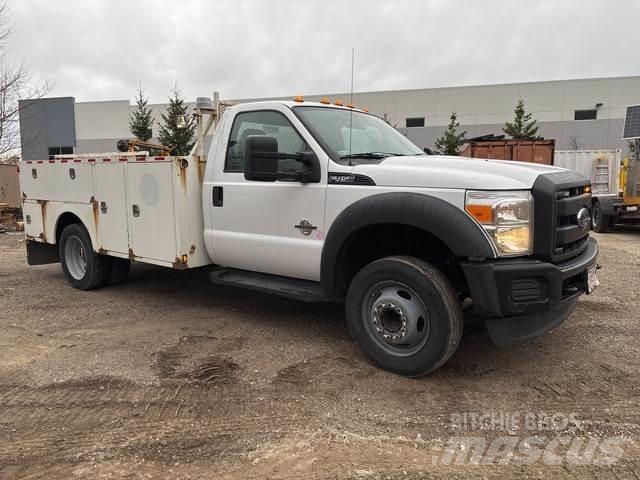 Ford F-450 Pickup Trucks