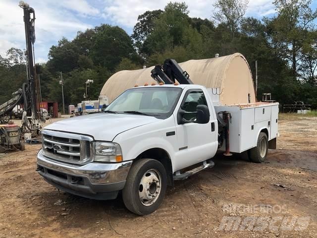 Ford F-450 Pickup Trucks
