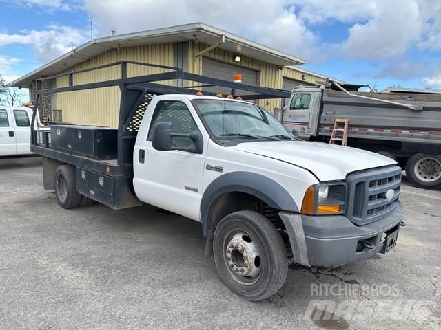 Ford F-450 Flatbed Trucks