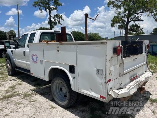 Ford F-450 Pickup Trucks