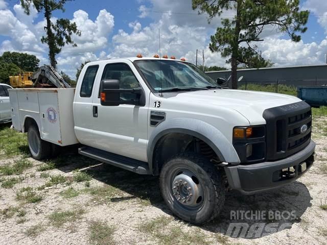 Ford F-450 Pickup Trucks