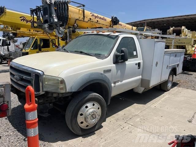 Ford F-450 Pickup Trucks